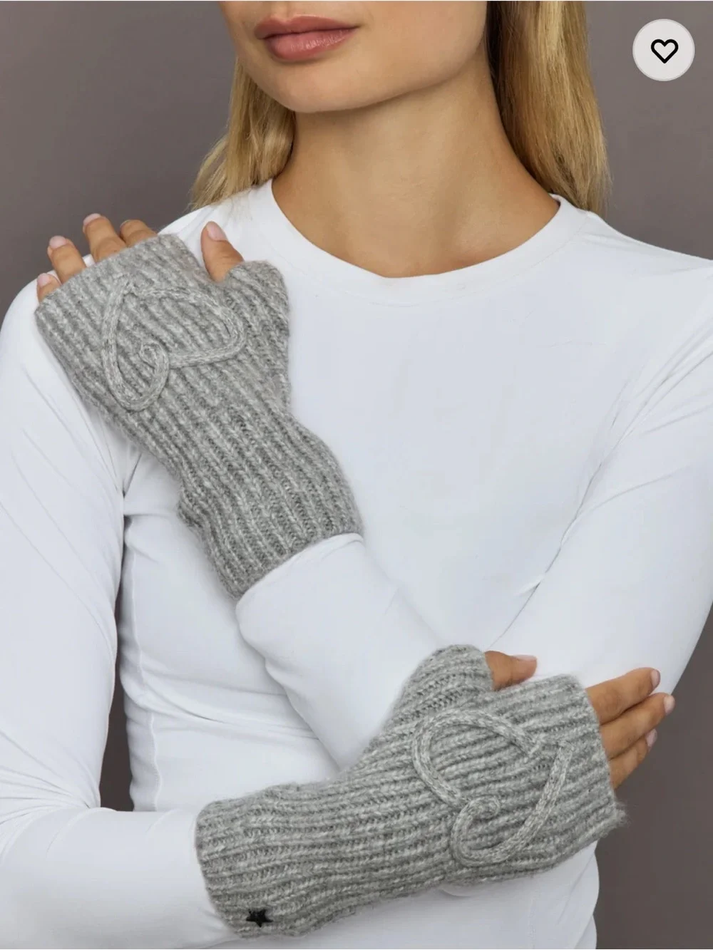 NWT JOCELYN Fingerless Heart Knit Gloves
